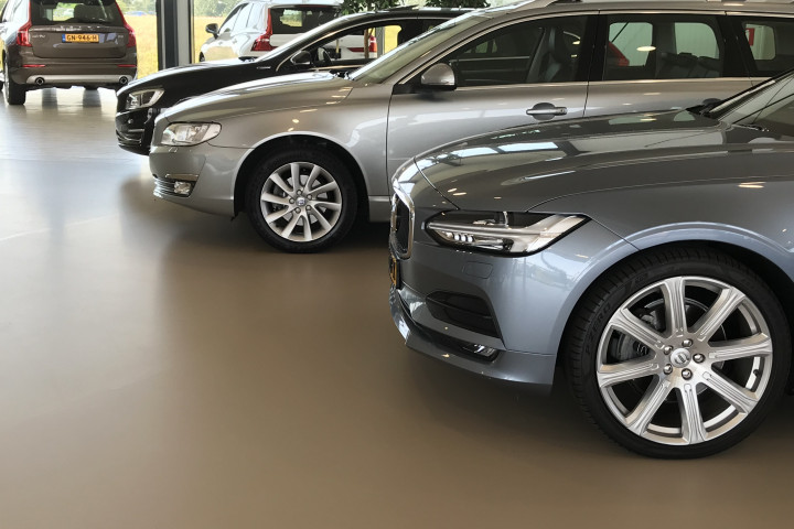 kunststof vloer auto showroom